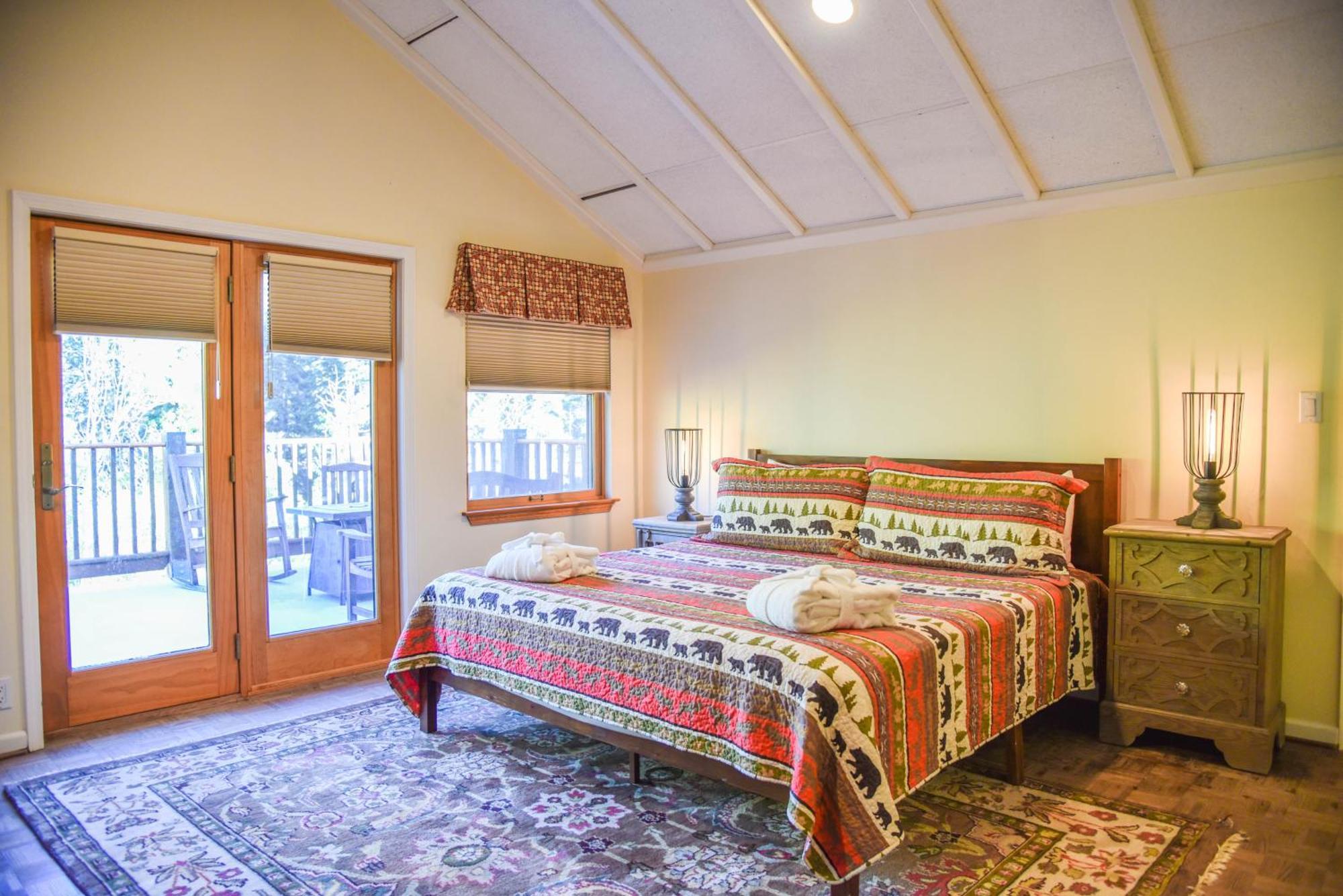 River Lyric Lodge - Formerly Double Dog Red River Buitenkant foto