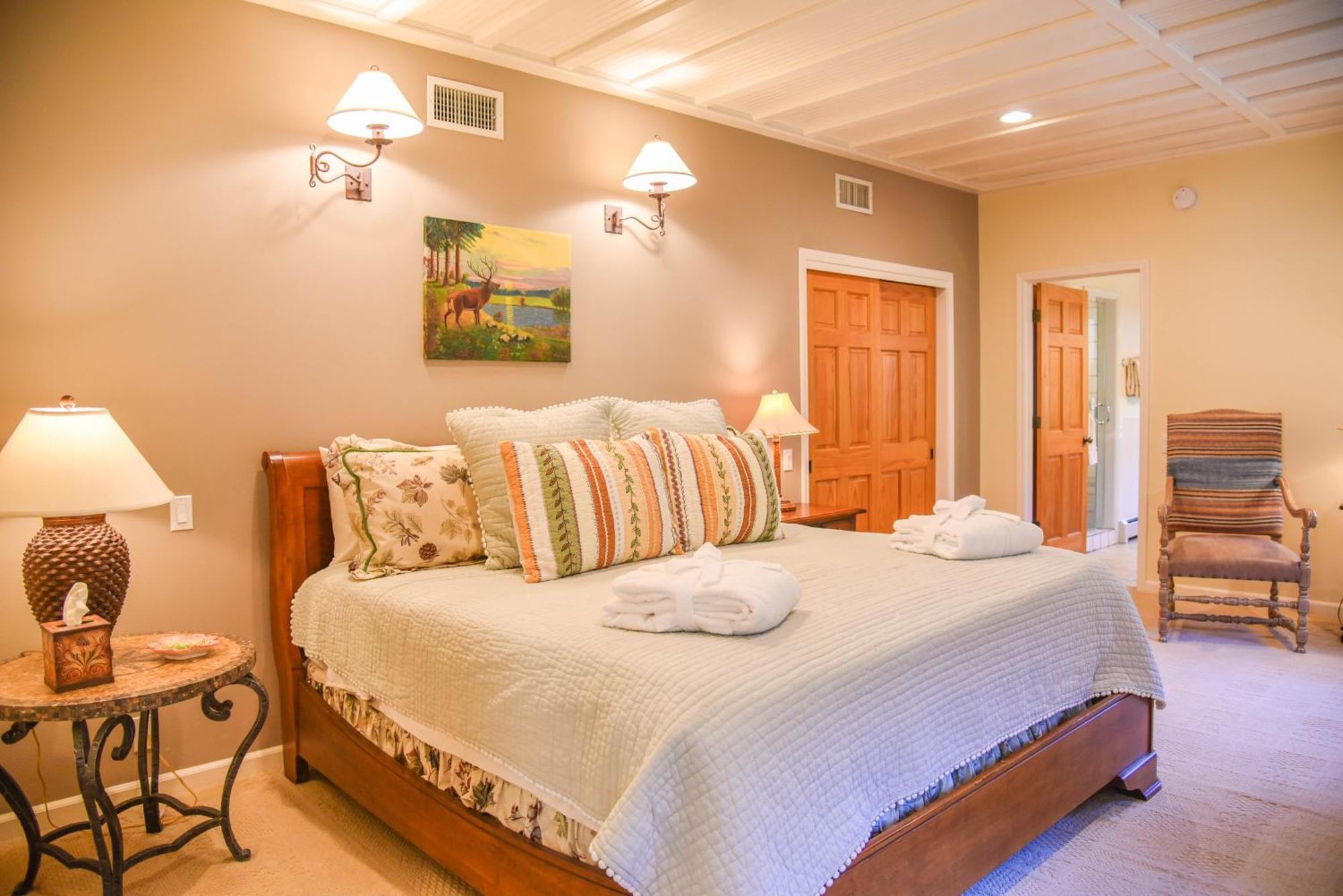 River Lyric Lodge - Formerly Double Dog Red River Buitenkant foto